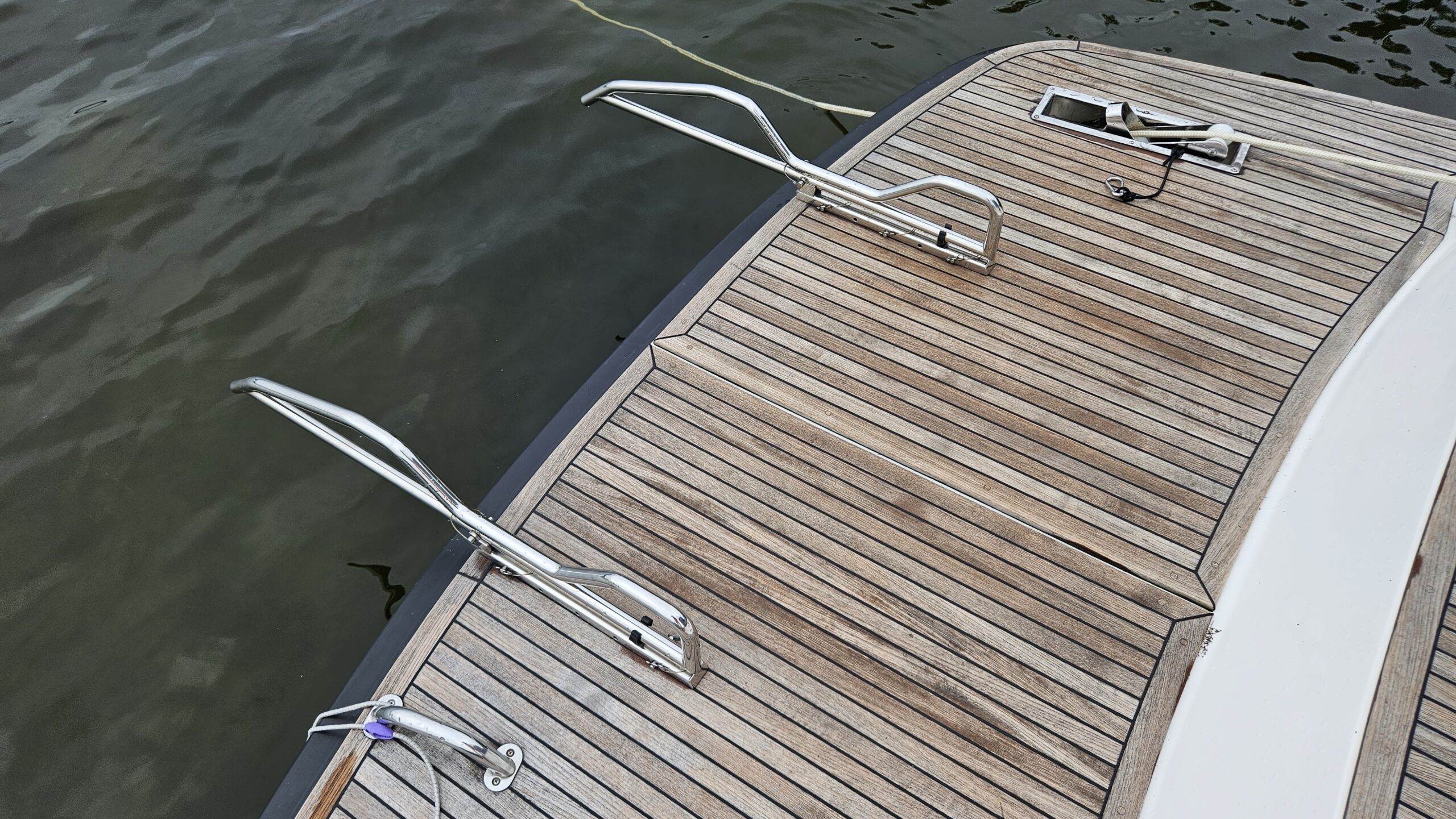 Broberg Marine® självbalanserande båtlyft för montering på badbrygga - Bild 3